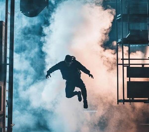 Choreographing Intricate Stunt Maneuvers